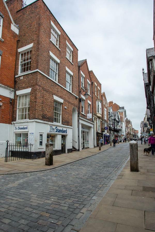 Most Central Luxury Apartment - Sleeps 4 & Free Parking! Chester Luaran gambar